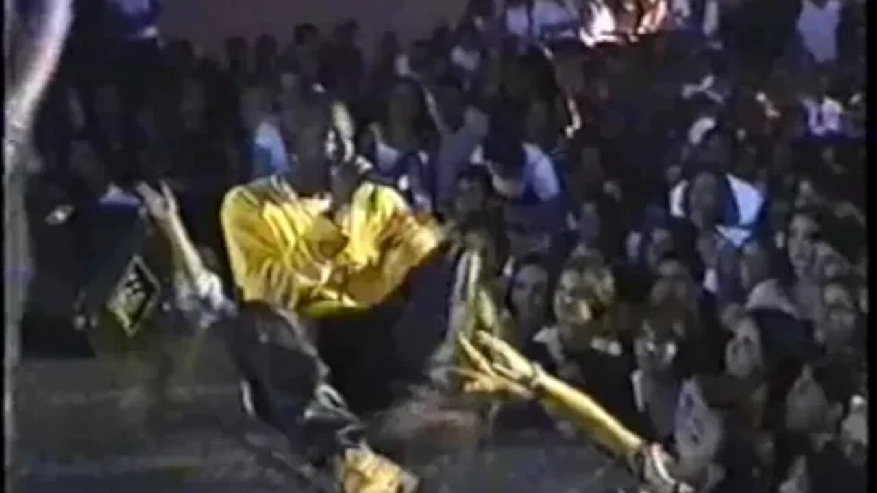 Kaysha x Organiz performing "Bounce Baby" . 1999