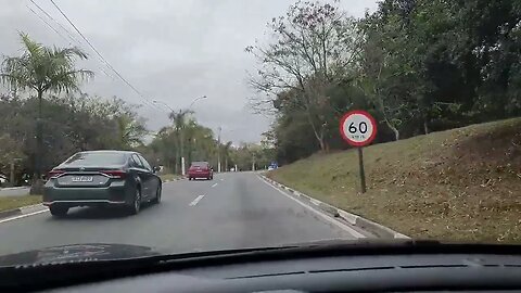 em Valinhos querem colocar uma ciclovia numa rodovia movimentada... vai dar ruim