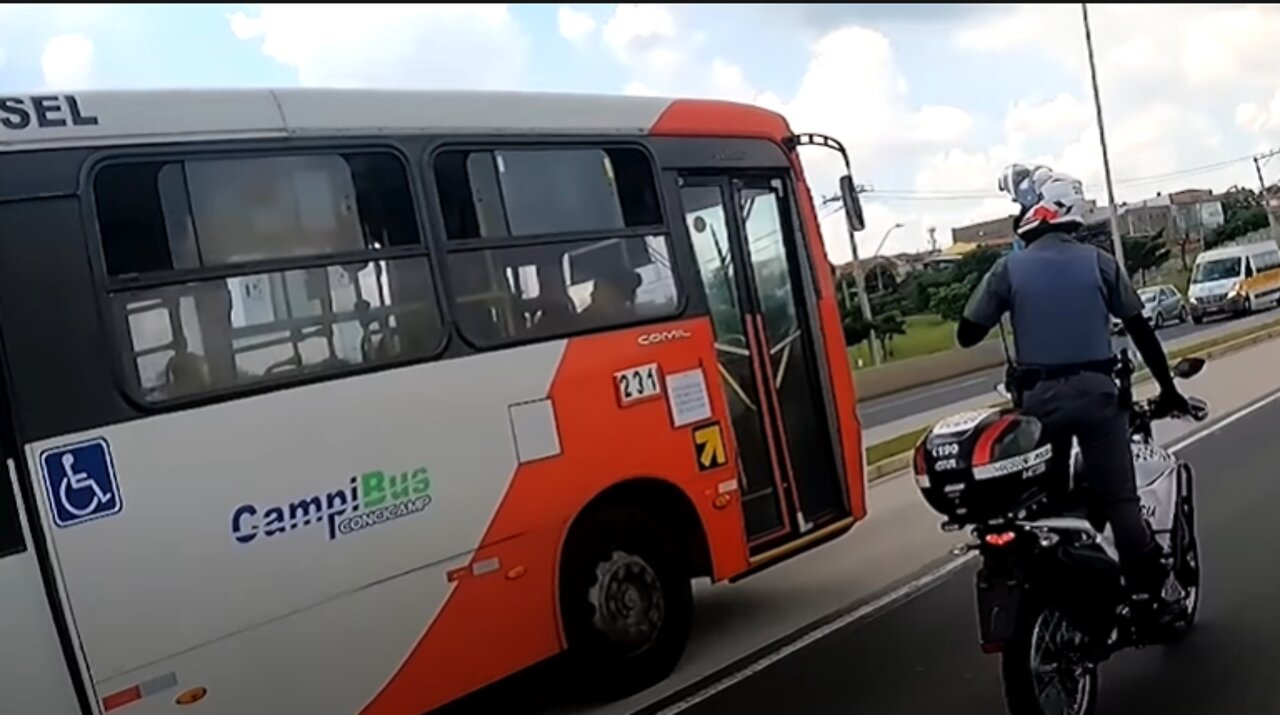 HOSTAGE BUS HUNTING (DELICATE SITUATION) - BRAZIL