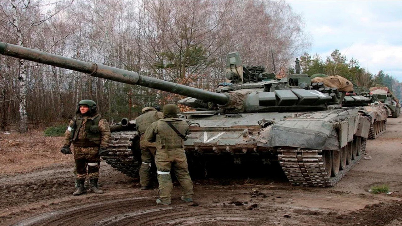 Ukraine War (Apr 14 2022) Russian Tank Stakeout, Dozens of Russian tanks destroyed in Donetsk region