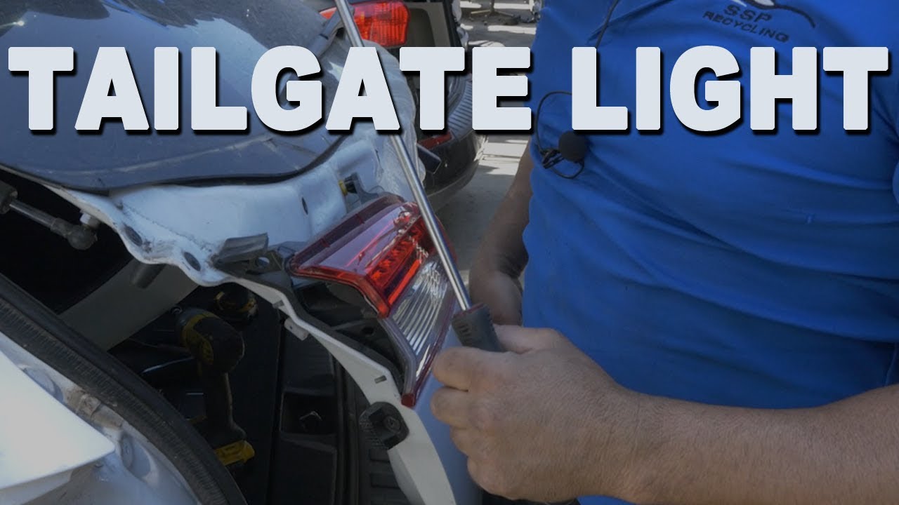 How to Remove a Tailgate Tail Light - 2015 Subaru Outback