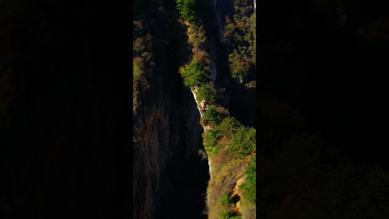 Shanxi Goose House found the largest natural bridge in the north