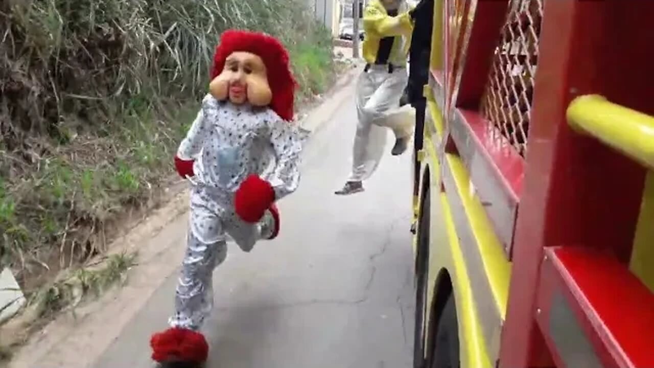 OS REIS DOS PASSINHOS, DANÇANDO FOFÃO, BEN10, O MÁSKARA E POPEYE NA CARRETA DA ALEGRIA TREM BALADA 3