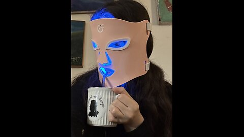 Blue light therapy with me 💙 #skincareroutine #skincare #fypシ゚viral #fypシ @Groomie Hers