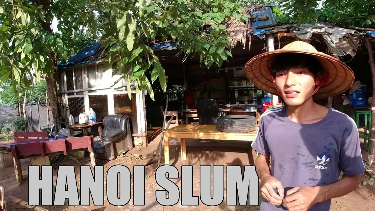 How Do People Live In Hanoi Vietnam's Floating Slum? 🇻🇳