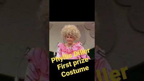 Phyllis Diller - First prize costume
