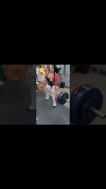 335 pound deadlift at 146BW - 6 Months Lifting PR