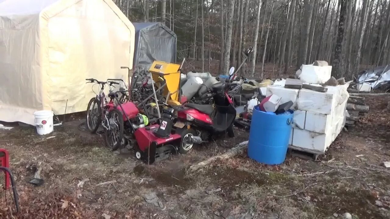 Damage Assesment After Winds Blasted The Homestead