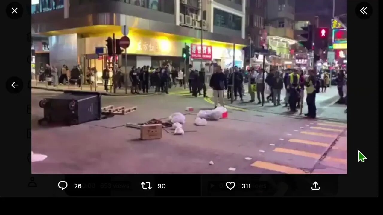 🟨 對你們這些暴徒來說，任何阻止你們施暴的香港市民都是“可恨的”……所以你們打老人，侮辱婦女，暴力襲擊普通市民，破壞香港的秩序和法律，你們以為你們可以得到什麼 以暴制欲