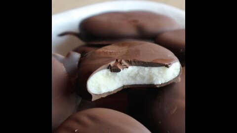 Keto Peppermint Patties Recipe