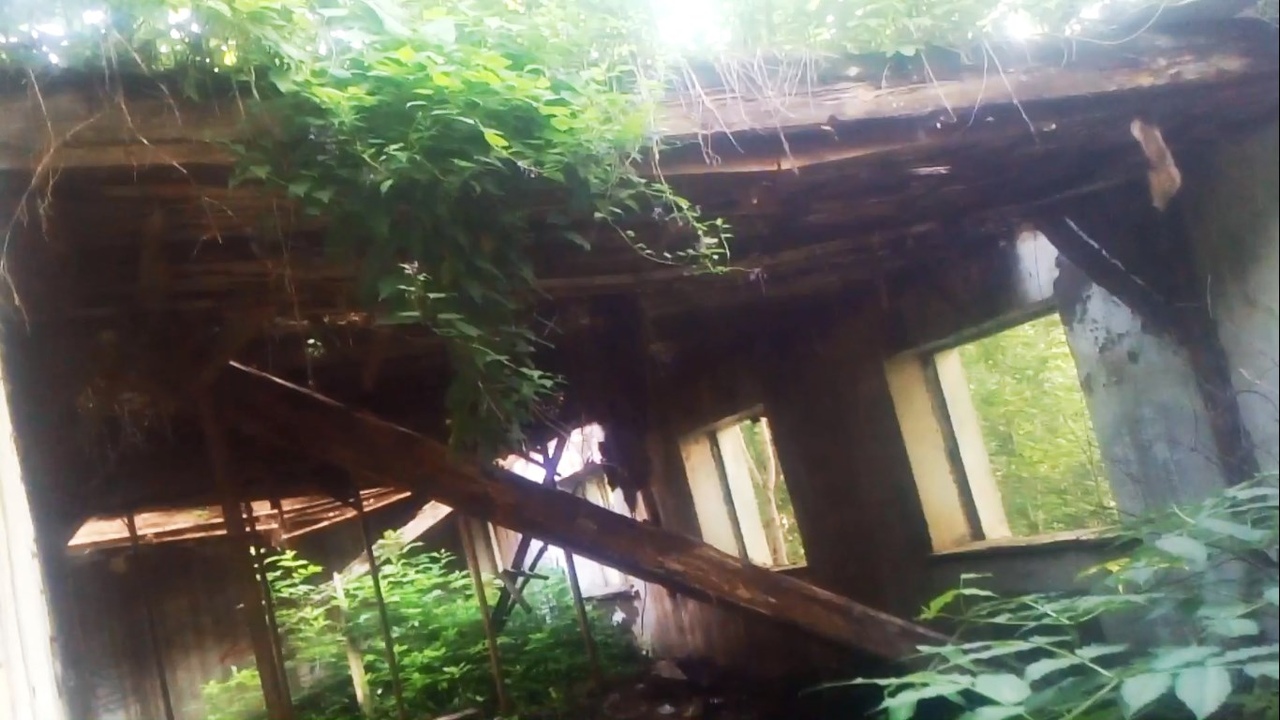 Abandoned building