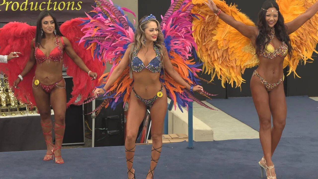 Bikini Angels Take the Muscle Beach Stage for the 1st Time