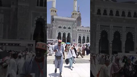 Rush after Jumma Prayer: Masjid ul Haram, newly constructed area