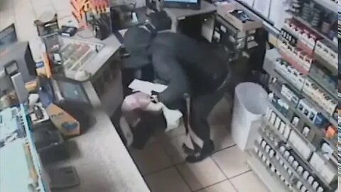 Watch burglar steal reams of California Lottery tickets from gas station