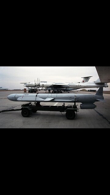 Misil X-101 ruso rombo a objetivos de la OTAN/Ucrania usando trampas de calor