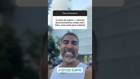 Treino com supino e desenvolvimento já seria suficiente