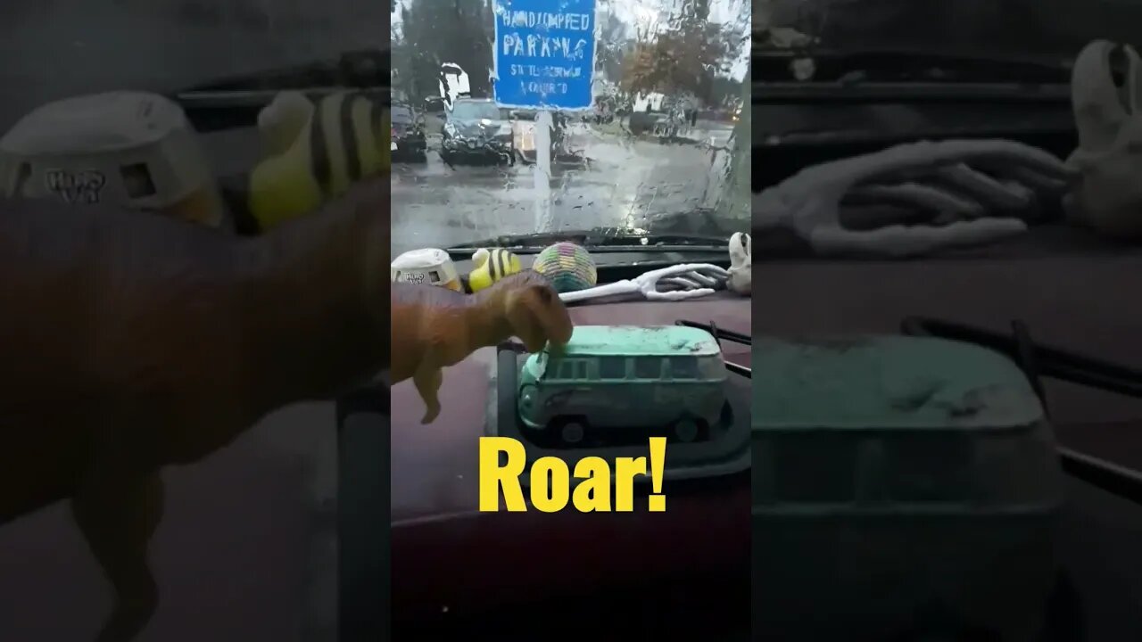 Rainy dinosaur bus hour #shorts