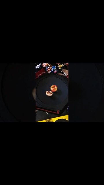 spriggan vs spriggan 🔥 #batalhadebeyblade #beybladeburst #beyblade