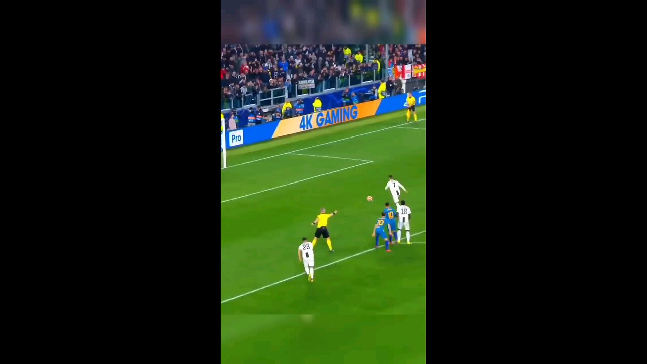 Ronaldo dribbling + goal perfect Cocktail 🔥 #shorts #ronaldo #football