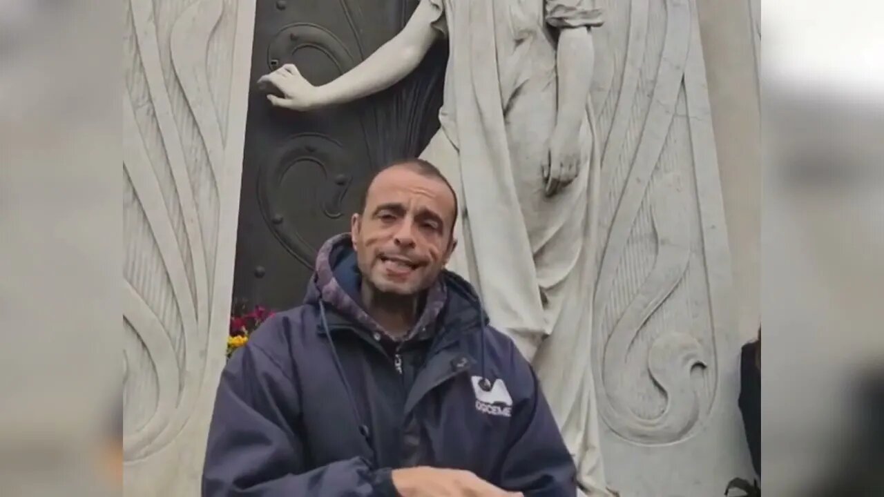 Historia de la muerte de Rufina Cambaceres - Cementerio de la Recoleta, Buenos Aires, Argentina