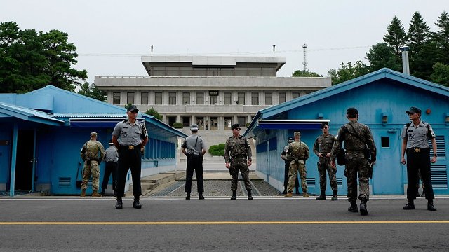 Korean Leaders Will Reportedly Take Steps To End Decadeslong Conflict