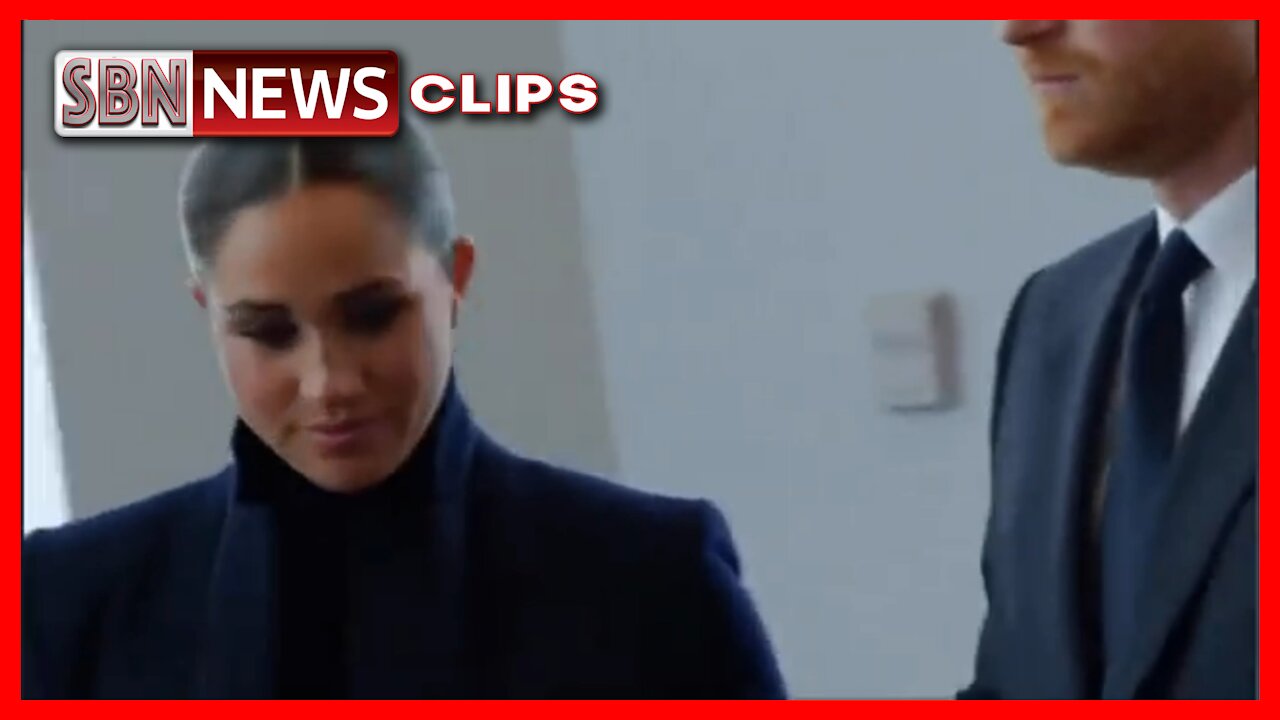 Meghan Markle, Prince Harry, and Bill DeBlasio Mask Up for the Cameras in New York.- 4004