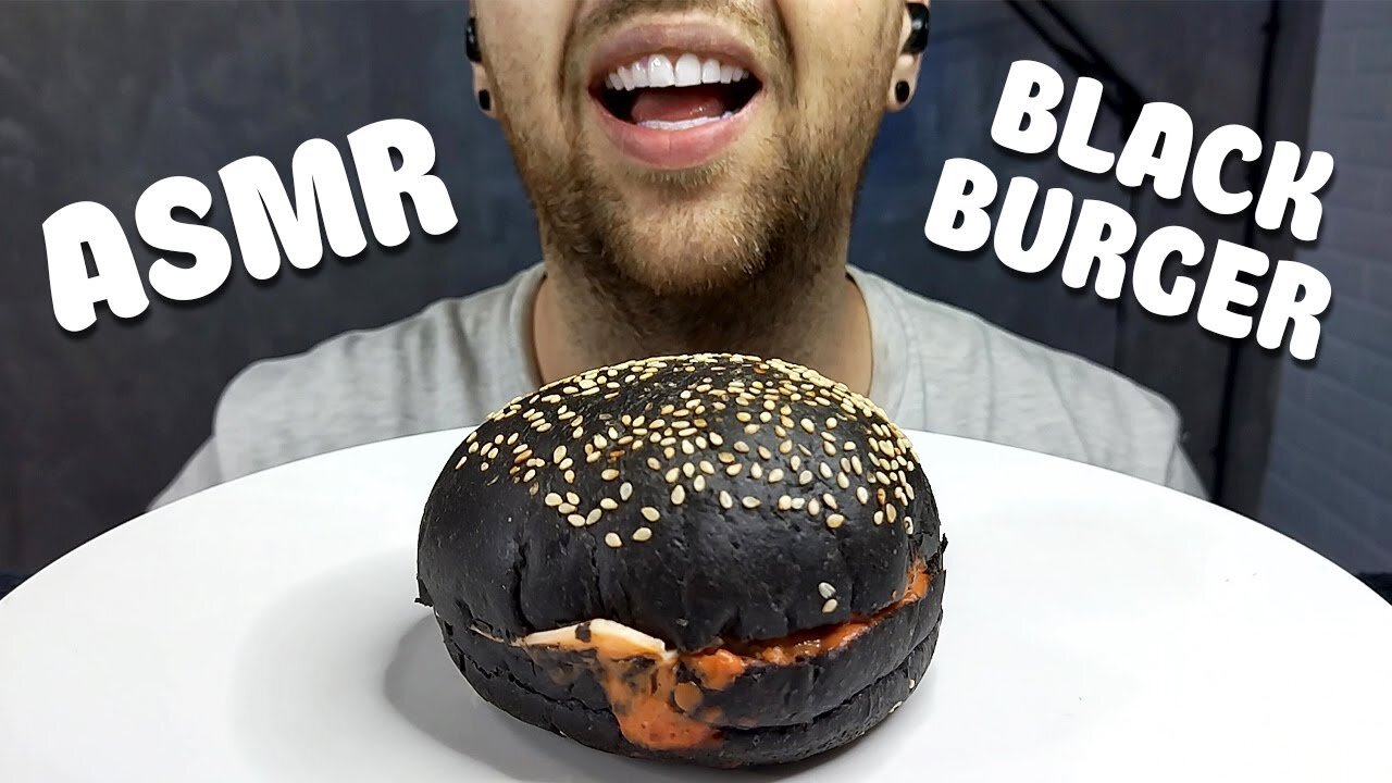 ONE BLACK BURGER | ASMR EATING SOUNDS (NO TALKING) MUKBANG