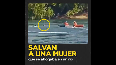 Rescatan a una mujer arrastrada por la corriente en un río en Argentina