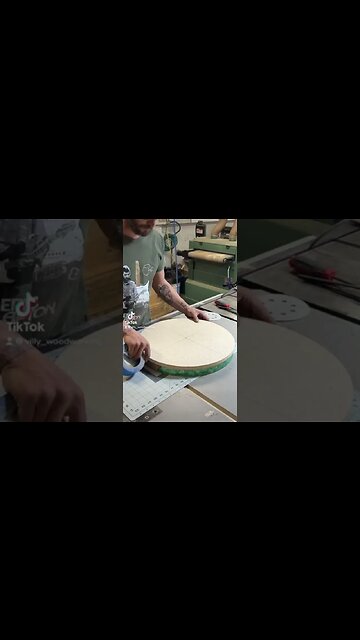 How to make perfect circle #shorts #woodworking #shortvideo #subscribe #reels #router #art
