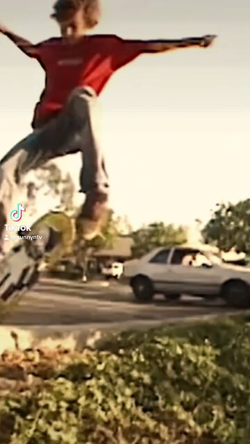 Awesome skateboarding clip.