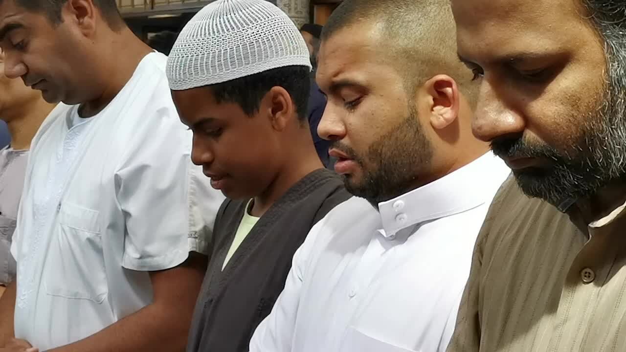 SOUTH AFRICA - Cape Town - Cape Town Mosque has special prayers for New Zealand attack victims (Video) (uax)