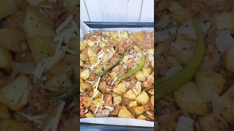 Hot&spicy#chicken& potatoes bake#viral#foryou#shortvideoyoutube#foodie💯💯