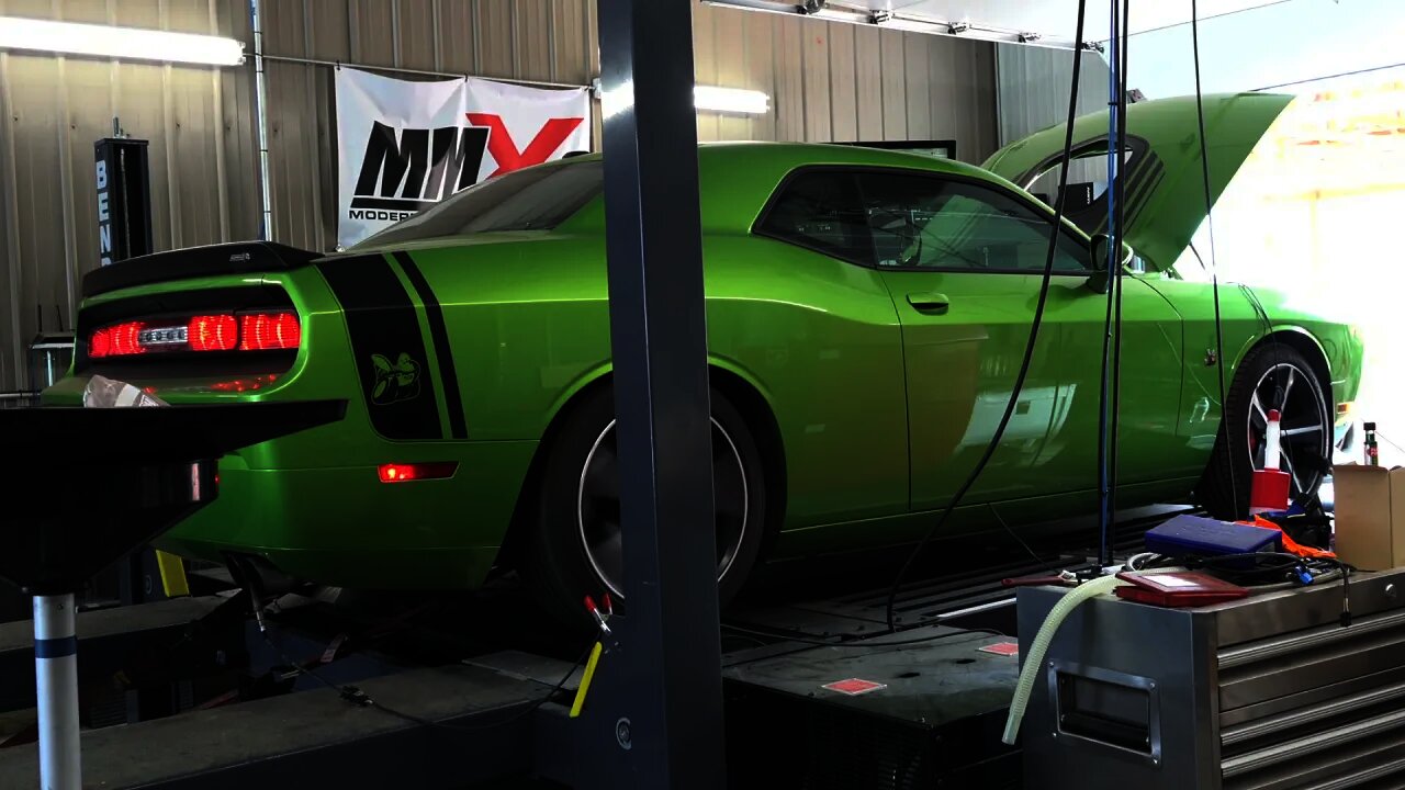 2011 Challenger SRT with a COMP HRT Camshaft Hits the Dyno by MMX / Modern Muscle Xtreme