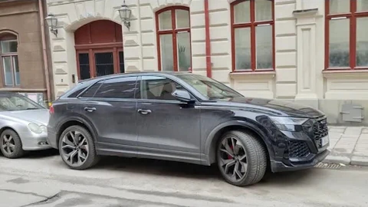 [8k] Brutal black Audi RSQ8 a discreet Lamborghini Urus for the non-poseur