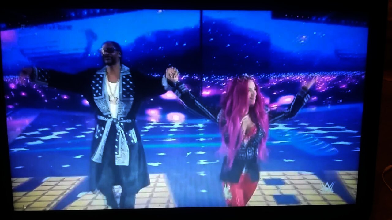 Sasha Banks Entrance at WM 32