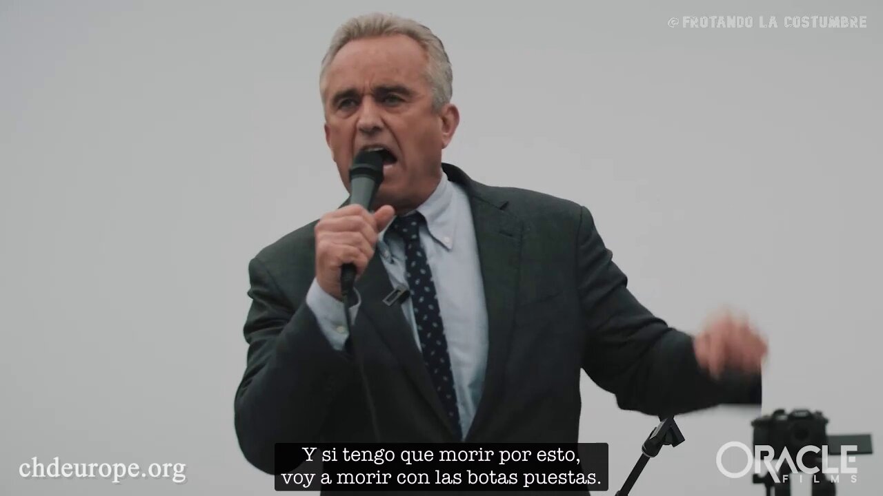 Robert Kennedy Jr en Milán: "Necesitan amar su Libertad más que el miedo a un germen" [Oracle Films]