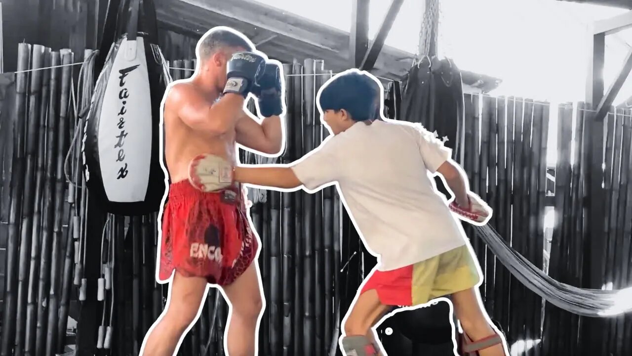 WHEN MUAY THAI BEGINNERS THINK THEY COULD HURT SOMEONE