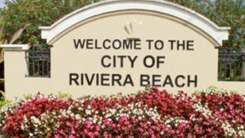 Hundreds of Riviera Beach employees did not get paid Friday, city leaders blame bank