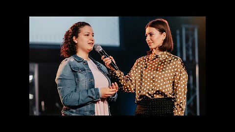 'I SAW JESUS!' - MUSLIM Converts to CHRISTIANITY - Powerful Testimony!