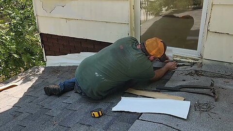 Repairing Bad Old Hardboard Siding. DIY