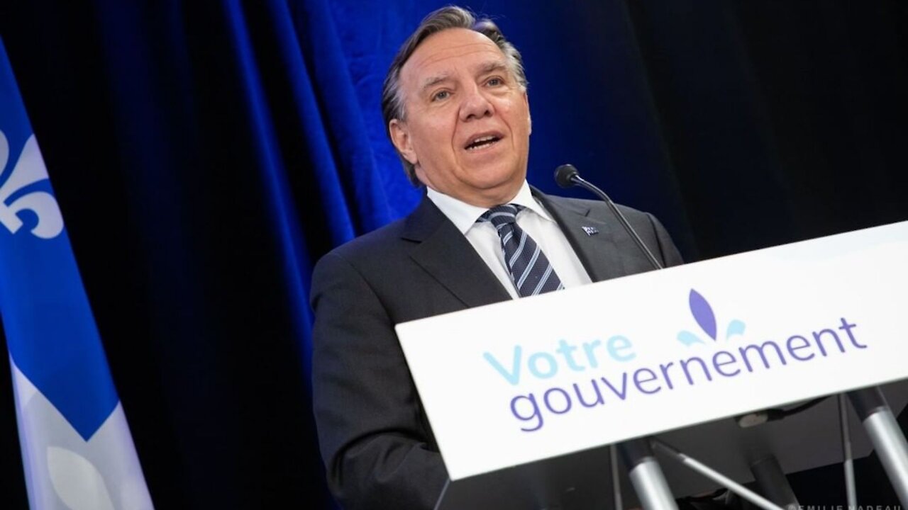 Voici ce que François Legault risque d'annoncer sur le couvre-feu en zone rouge ce soir