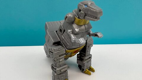 GRIMLOCK, LEGACY EVOLUTIONS CORE CLASS TRANSFORMERS REVIEW