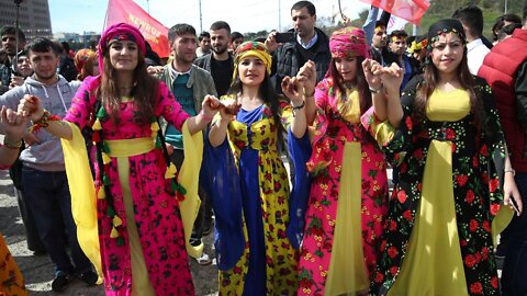 MOST BEAUTIFUL KURDISH DANCE VIDEO!!!!!