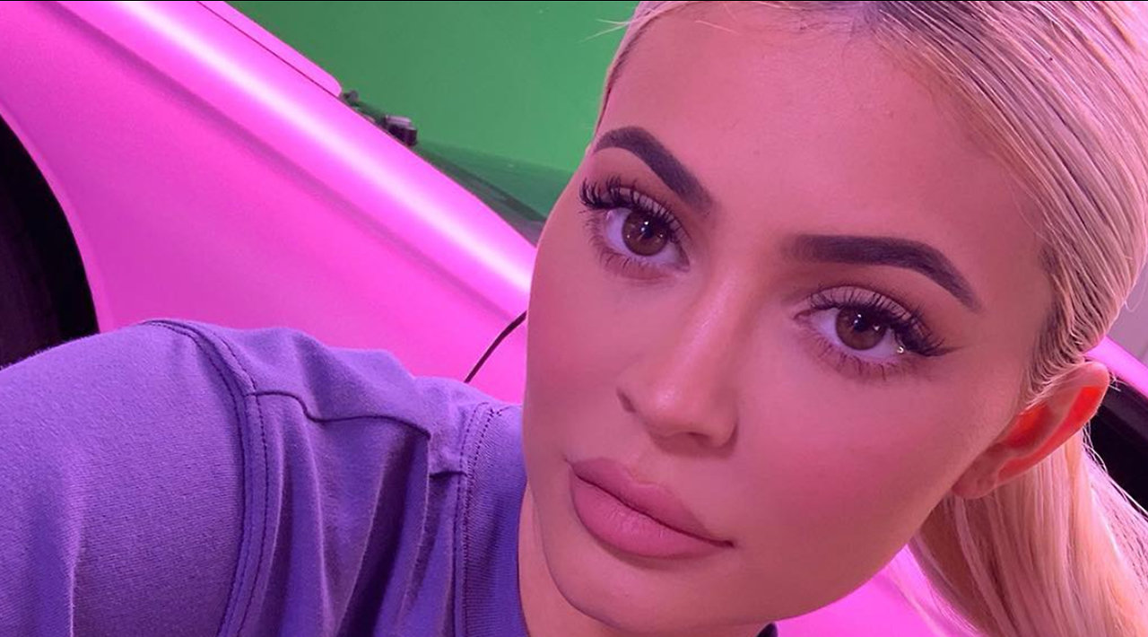 Kylie Jenner Broke Down After Travis Scott Cheating Prank