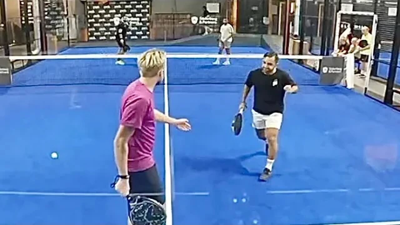 PADEL MATCH: Alen / Erik VS Erre / Josef. Full match missa inte det var en rolig match.