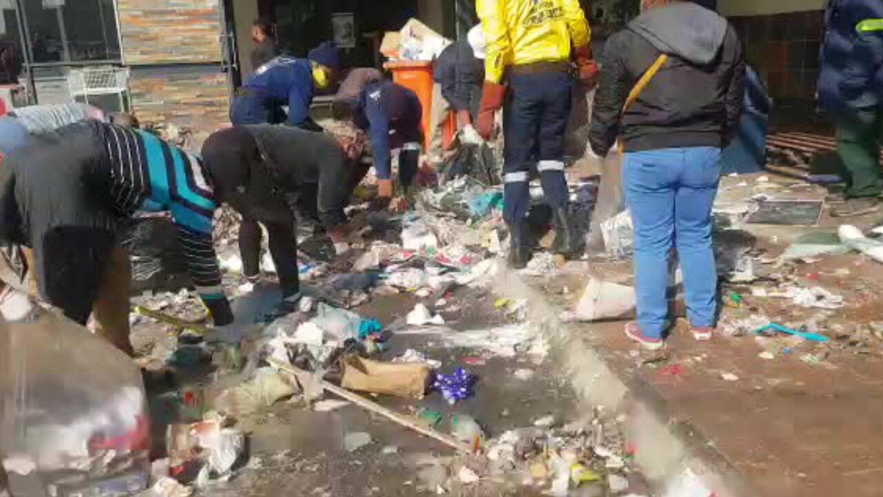 Jabulani Mall cleanup