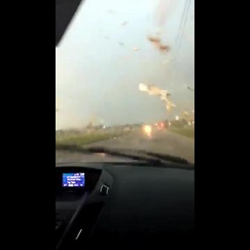 Scary moments as woman drives through dangerous Wisconsin storm