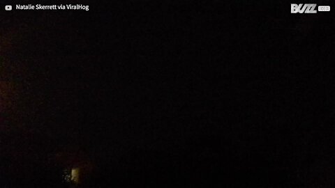 Thunderstorm generates awesome heart-shaped lightning!