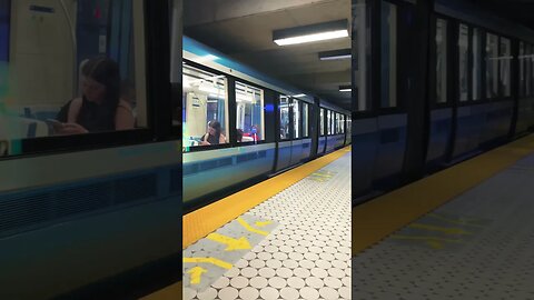 Afternoon Peel metro departure