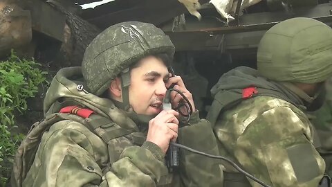 Russian Tank Assault on Ukrainian position in Spornoye: T-90, T-80, T-72V3, BMP-2